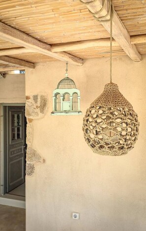 Interior - Hamilton - Sohoros Kefalos (Kampos)