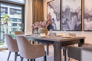 Dining - Elegant 2BR with Assistant’s Room Next to Coca-Cola Arena and Metro Station (Dubai)