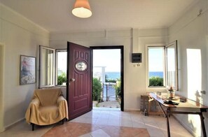 Interior - Deep blue seaside Villa - On the sea!!!! (Zakynthos)