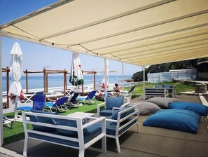 Terrace/patio - Deep blue seaside Villa - On the sea!!!! (Zakynthos)