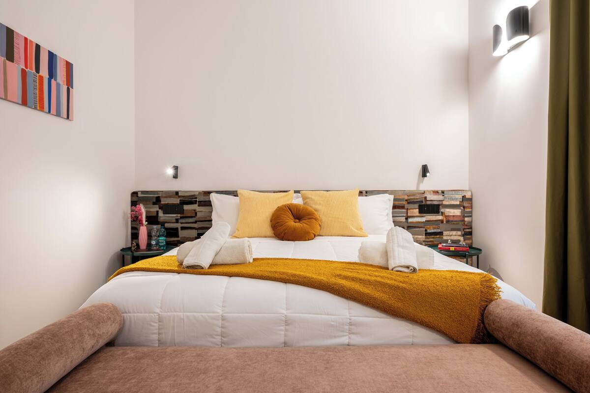 Room, Balcony | 1 bedroom, free WiFi, bed sheets