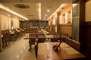 Dining - Moskva hotel  (Madurai)