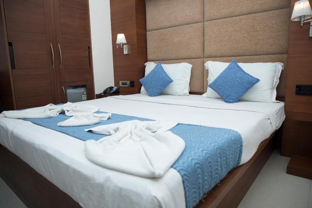 Classic Double or Twin Room | In-room safe, iron/ironing board, free WiFi, wheelchair access