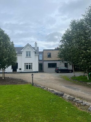 Exterior - Vrbo Property (Moycullen)