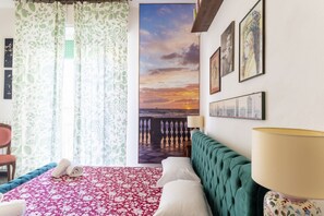 2 bedrooms, iron/ironing board - GuestHost - Library Appartment - Teresa's House (Livorno)
