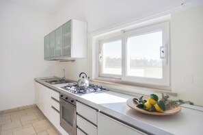 Private kitchen - Villatrullo Melograno - Villa with pool in Salento (Torre Suda)