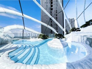 2 outdoor pools - Arte Mont Kiara Bedstay (Kuala Lumpur)