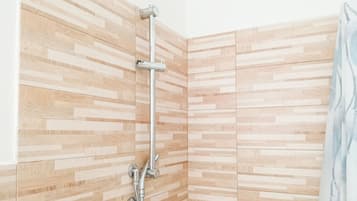 Apartment, Balcony | Bathroom