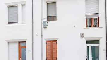 Apartamento, sacada | Detalhe da fachada