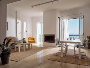 Living area - Matisse Apartment (Zakinthos)