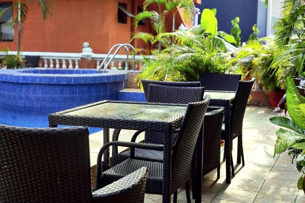 Deluxe Studio, Pool View | Outdoor dining