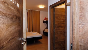Family Room, Mountain View | In-room safe, desk, free WiFi