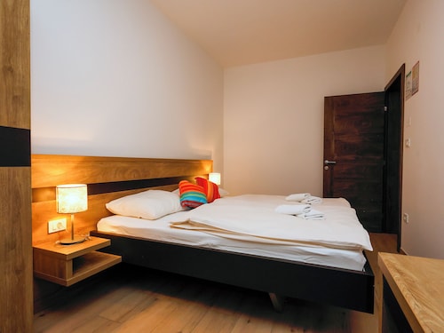 Guesthouse Rajski okusi Sveta Gora