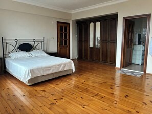 Room, 4 Bedrooms, Accessible, Smoking - Room-cozy Rooms Near the Airport (Arnavutköy)