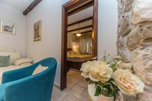 Traditional Apartment, City View - Apartman Listun (Makarska)