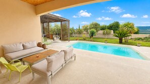 Pool - Vrbo Property (Saint-Maurice-sur-Eygues)