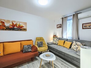 TV, DVD player - Holiday home CASA SOLE **** beheizter pool by Interhome (Bokordici)