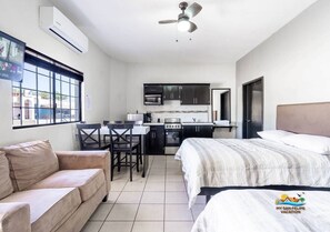 Room - Mar de Cortez Studio 2 - Cozy Studio with Pool & Kitchenette (San Felipe)