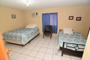 Free WiFi, bed sheets - San Felipe Studio Fout (San Felipe)