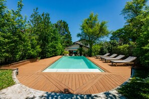 Piscine extérieure, piscine chauffée