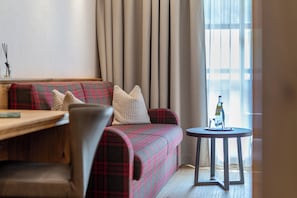 Deluxe Double Room, Balcony, Mountain View | Premium bedding, in-room safe, soundproofing, free WiFi