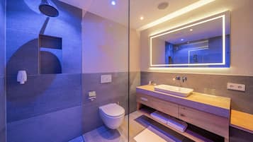 Quarto casal luxo, sacada, vista para a montanha | Banheiro
