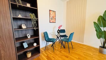 Comfort Apartment, 1 Bedroom, Non Smoking | Dining
