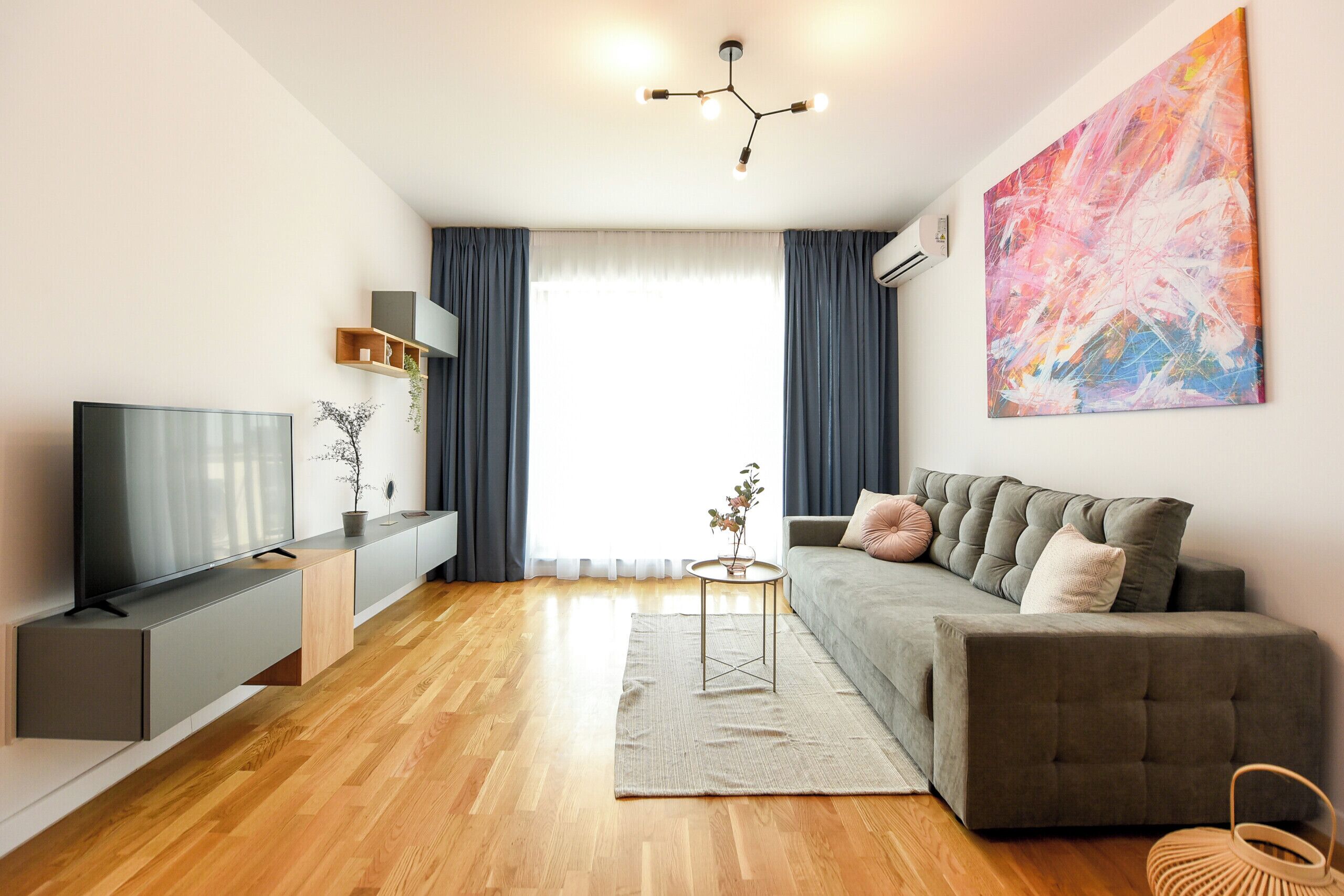 Apartemen Comfort, 2 kamar tidur, Bebas Asap Rokok | Area keluarga | Smart TV 126-cm dengan saluran TV digital