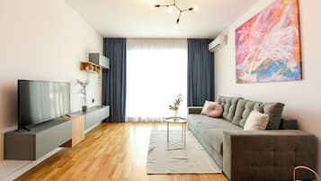 Apartemen Comfort, 2 kamar tidur, Bebas Asap Rokok | Area keluarga | Smart TV 126-cm dengan saluran TV digital