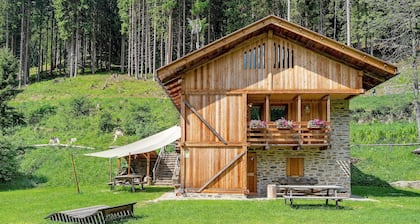 'Camera Castel Pagan' with Mountain View and Garden