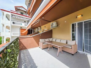 Outdoor dining - 103 - EVROSTAR Studio by SDR (Paralia)