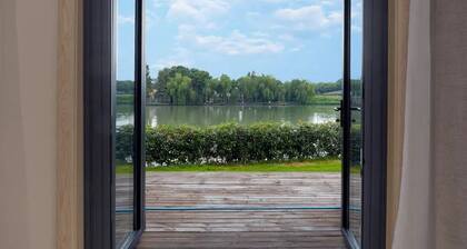 Lake Villa Boutique Guesthouse