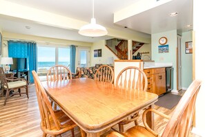 Unclassified image, 5 of 25, button - Marble Winds with a large, oceanfront sundeck with impressive views and built-in (Surf City)