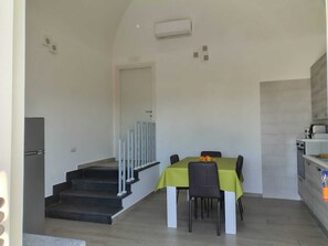 Dining - Vrbo Property (Torre del Greco)
