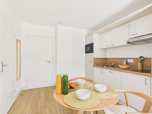 Fridge, microwave, dishwasher, coffee/tea maker - Le Ressac - apartment for 4 people - shared pool (Biscarrosse)