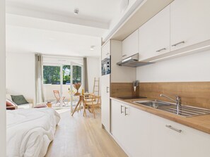Room - Ocean Wave - studio for 3 - shared pool (Biscarrosse)