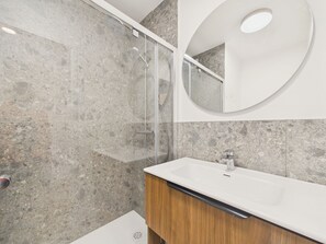 Shower, hair dryer - Bingin - studio for 3 - shared pool (Biscarrosse)