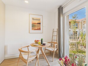 Dining - Bingin - studio for 3 - shared pool (Biscarrosse)