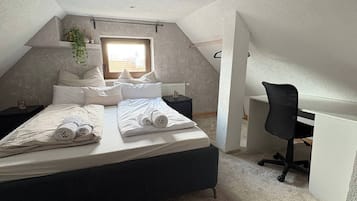 House, 1 Bedroom, Smoking | 2 bedrooms
