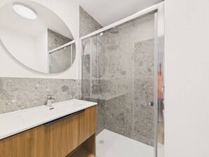 Shower, hair dryer - Keramas - studio for 3 - shared pool (Biscarrosse)