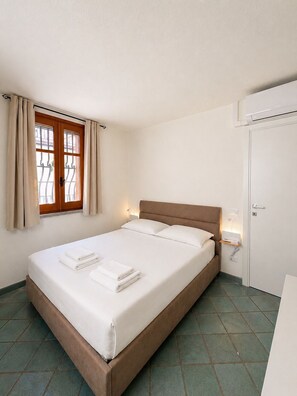 3 chambres, accès au Wi-Fi (inclus), literie fournie