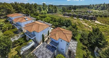 Sofia Maisonette by RentalsPro - Sani