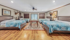 Room - Casa Arroyo Sporting Lodge-Upper Level Only (Arroyo City)