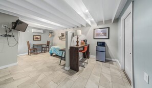 Room - The Casita- Casa Arroyo Sporting Lodge (Arroyo City)