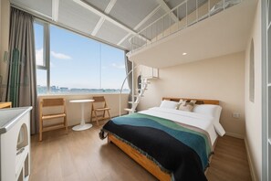 Standard-Maisonette, Blick auf den Innenhof | Ausblick vom Zimmer
