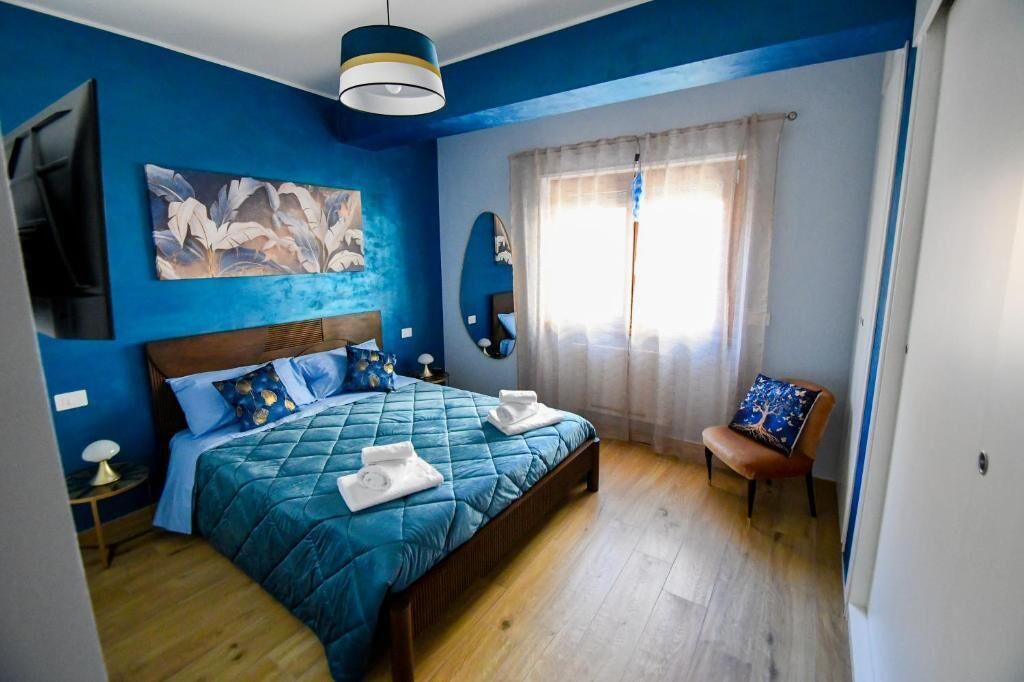 Blackout curtains, soundproofing, iron/ironing board, free WiFi