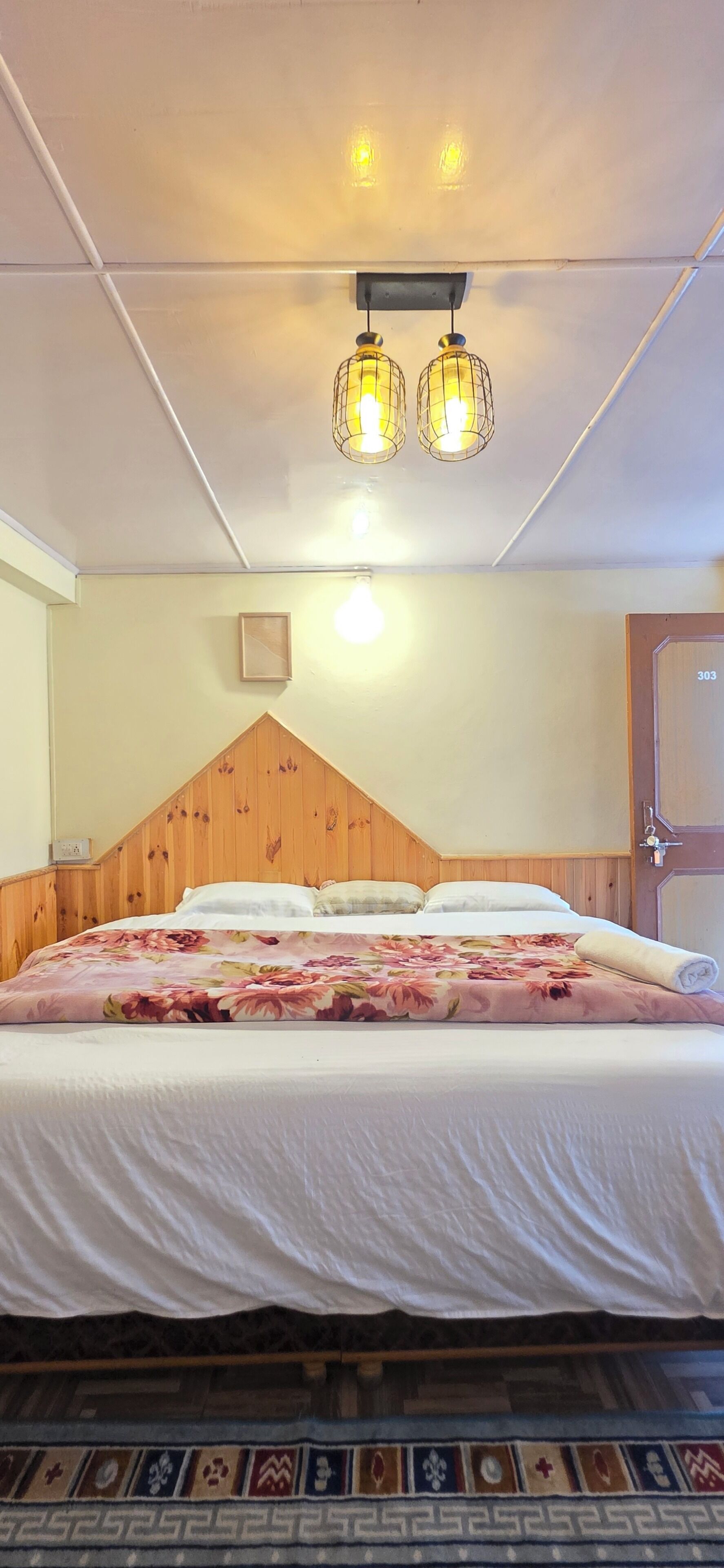 Habitación doble Deluxe, balcón | Wifi gratis 