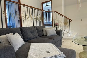 Smart TV - Cielo Hillside Villa (C545+RR Ialysos, Greece)