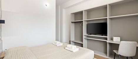 1 Schlafzimmer, Bügeleisen/Bügelbrett