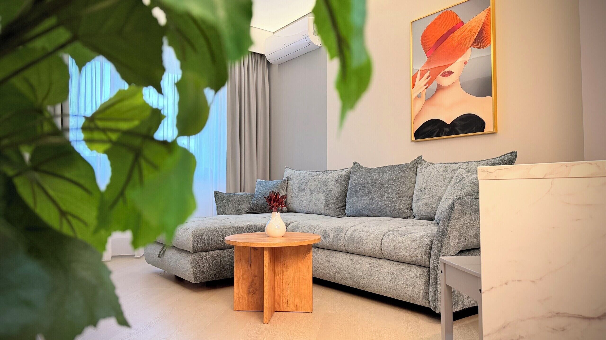 Luxury Apartment, 1 Bedroom, Non Smoking, City View | Living area